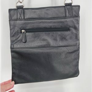 AG Leather Goods Black Leather Crossbody‎ Adjustable Strap Very Soft